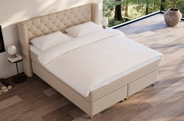 Eira Kontinentalseng set oppe fra